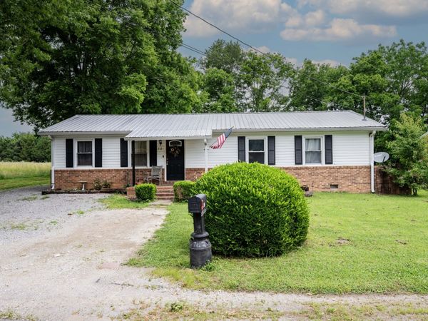 212 Decatur St , Shelbyville, TN 37160