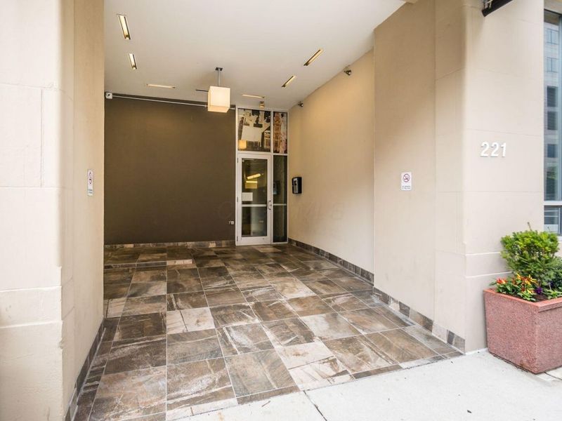 221 N Front Street, Unit 103, Columbus, OH 43215 Photo 3