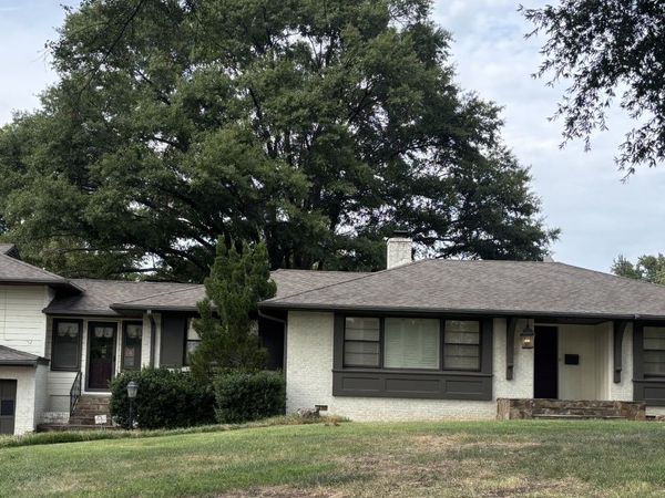 2261 E 37th Street , Tulsa, OK 74105