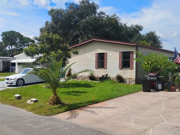 122 PINE TREE DRIVE , DEBARY, FL 32713