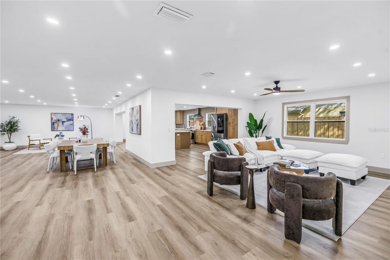 1116 N Riverhills Drive, Temple Terrace, FL 33617 Photo