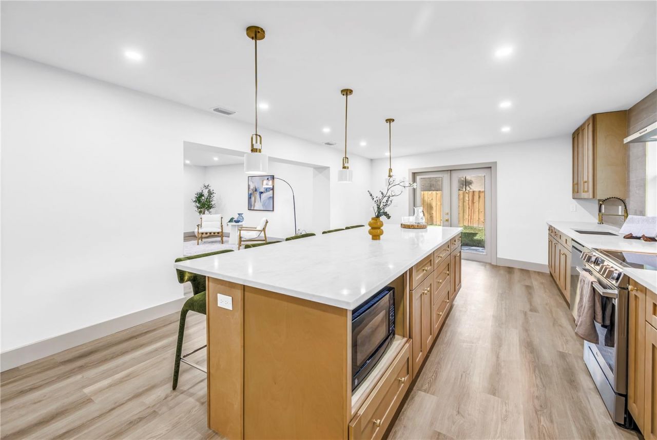 1116 N Riverhills Drive, Temple Terrace, FL 33617 Photo