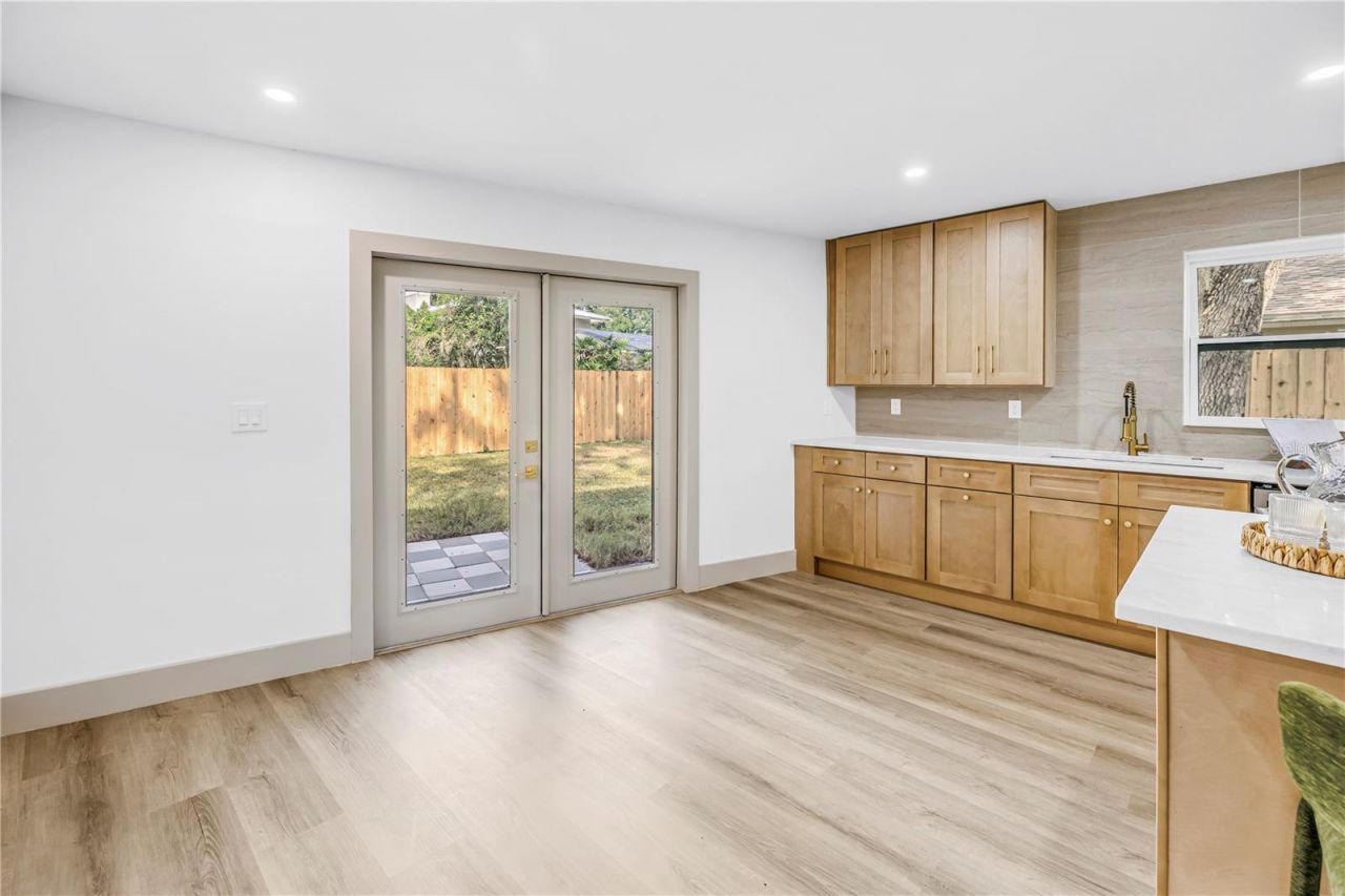 1116 N Riverhills Drive, Temple Terrace, FL 33617 Photo