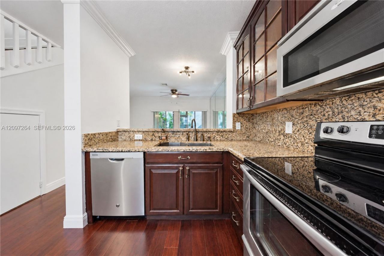 716 SW 122nd Ave, Pembroke Pines, FL 33025 Photo