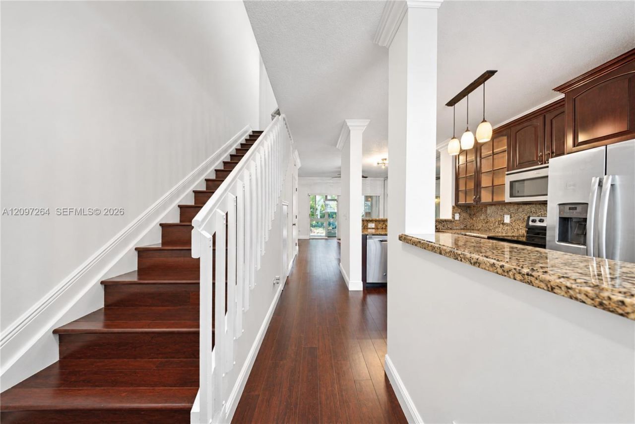 716 SW 122nd Ave, Pembroke Pines, FL 33025 Photo