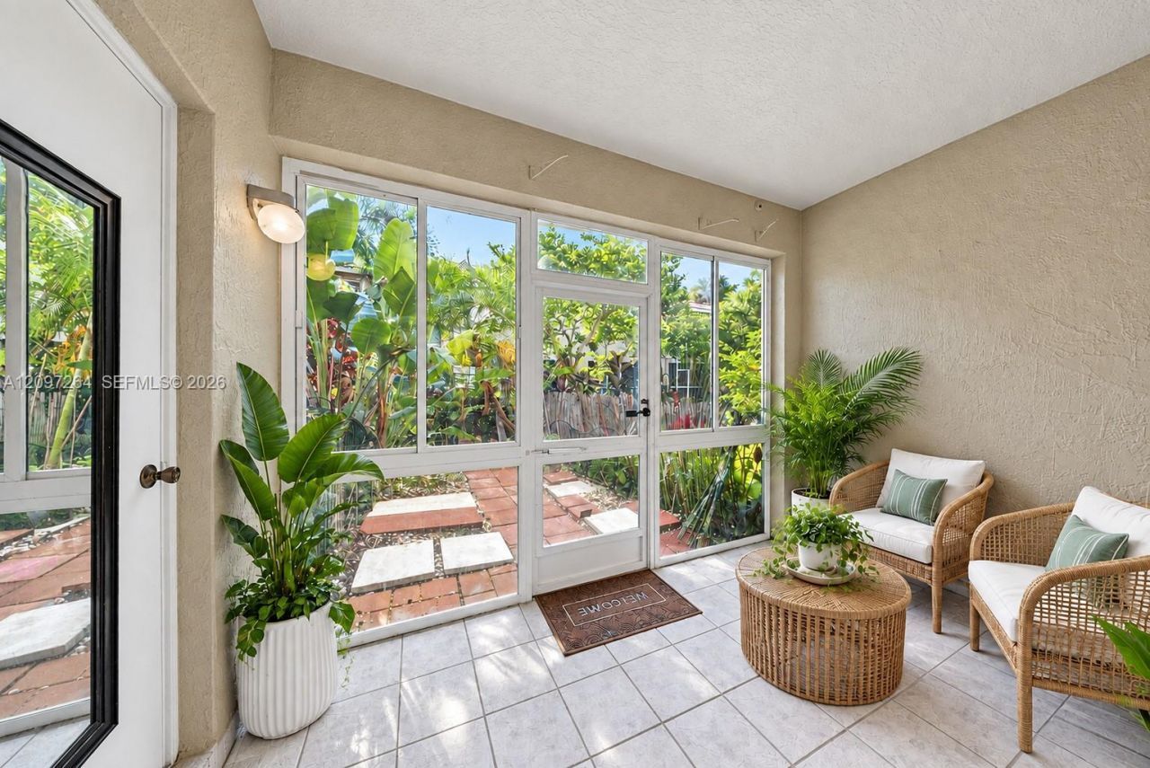 716 SW 122nd Ave, Pembroke Pines, FL 33025 Photo