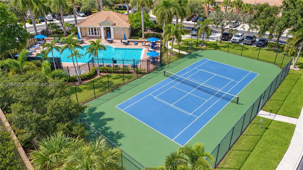 716 SW 122nd Ave, Pembroke Pines, FL 33025 Photo