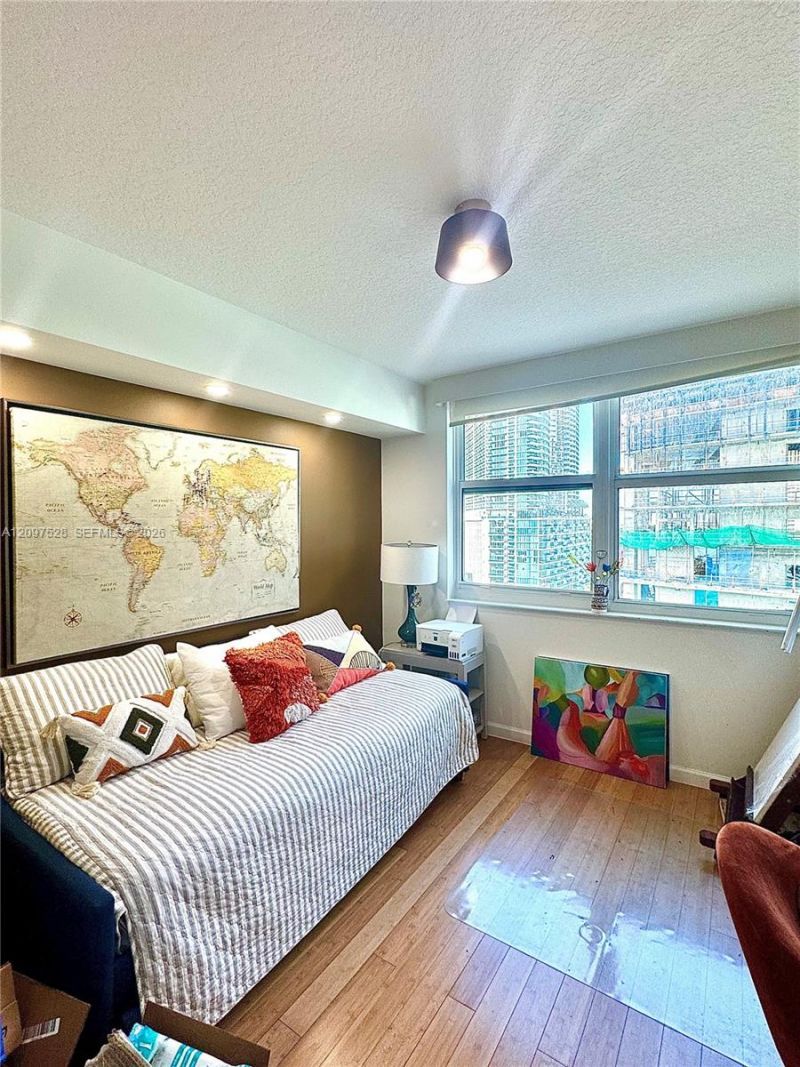31 SE 5th St , Unit 1708, Miami, FL 33131 Photo