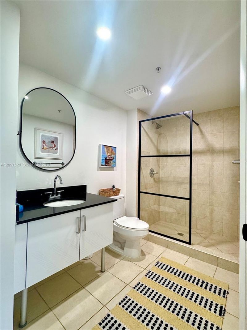 31 SE 5th St , Unit 1708, Miami, FL 33131 Photo
