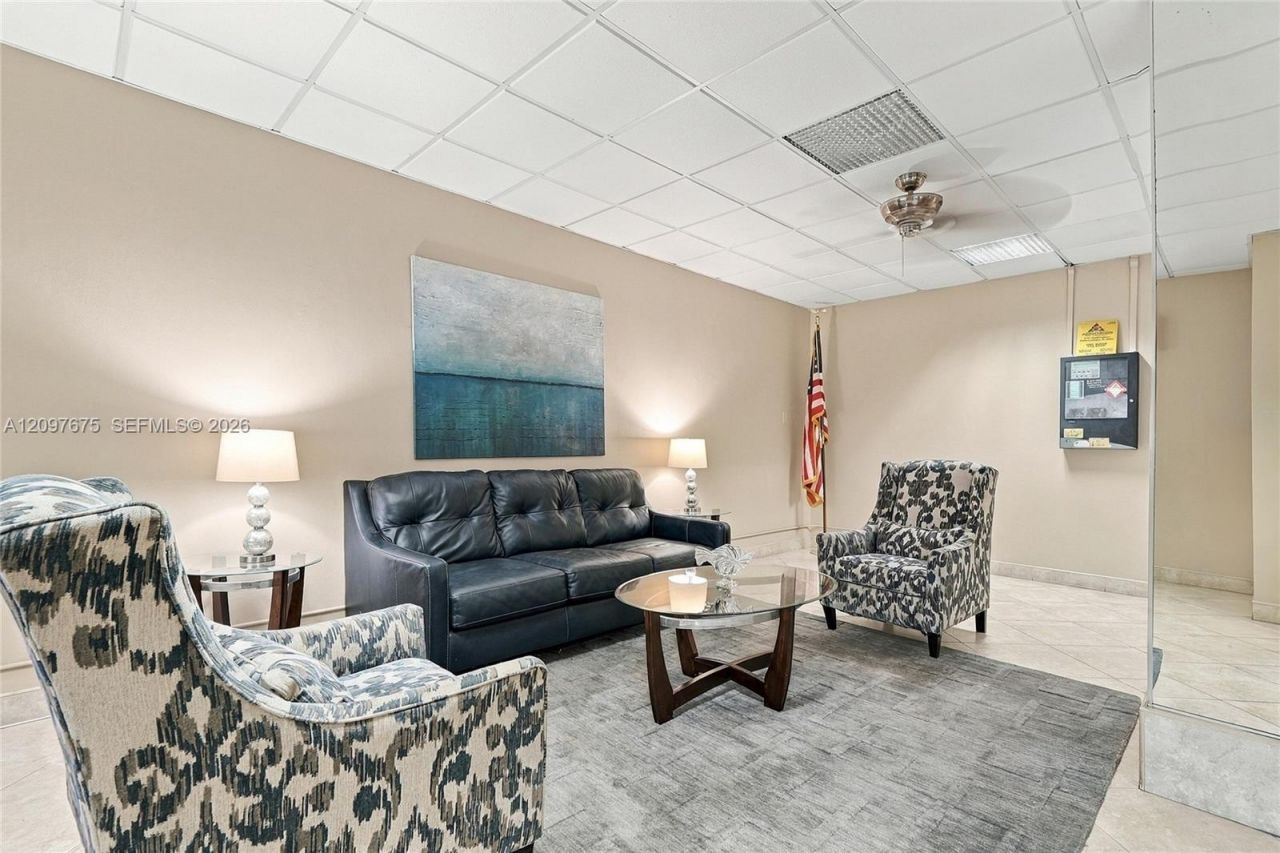 900 NE 18th Ave , Unit 304, Fort Lauderdale, FL 33304 Photo