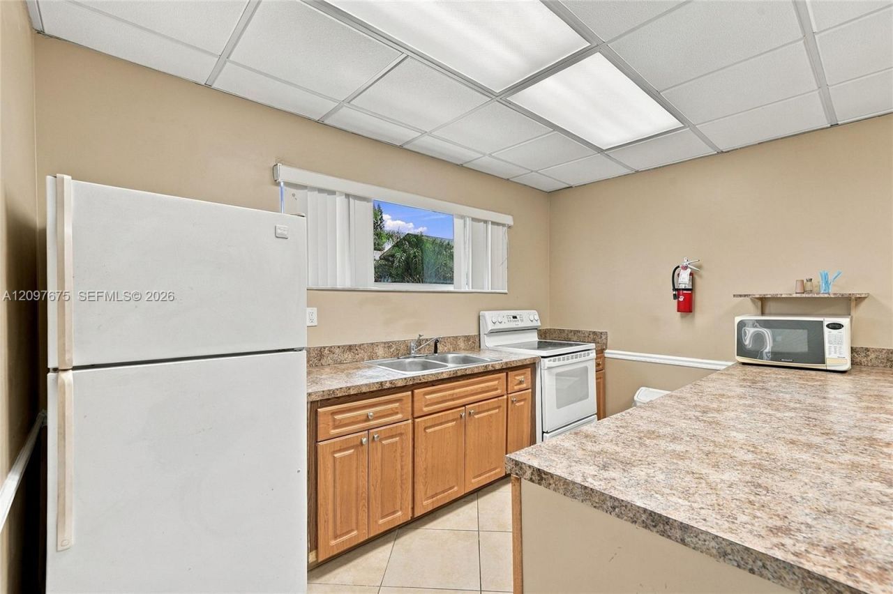 900 NE 18th Ave , Unit 304, Fort Lauderdale, FL 33304 Photo