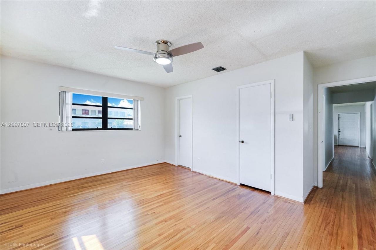 1321 W 2nd Ave , Hialeah, FL 33010 Photo