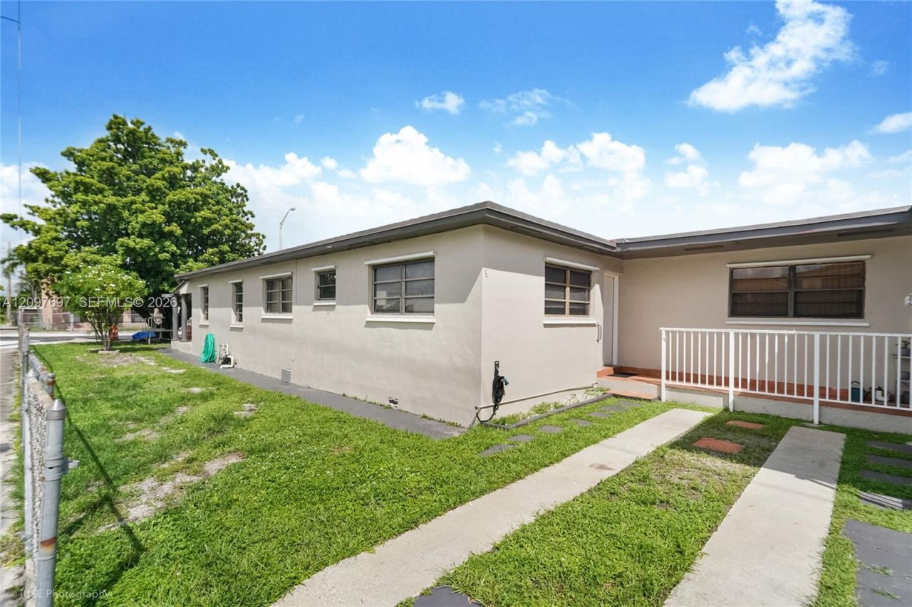 1321 W 2nd Ave , Hialeah, FL 33010 Photo
