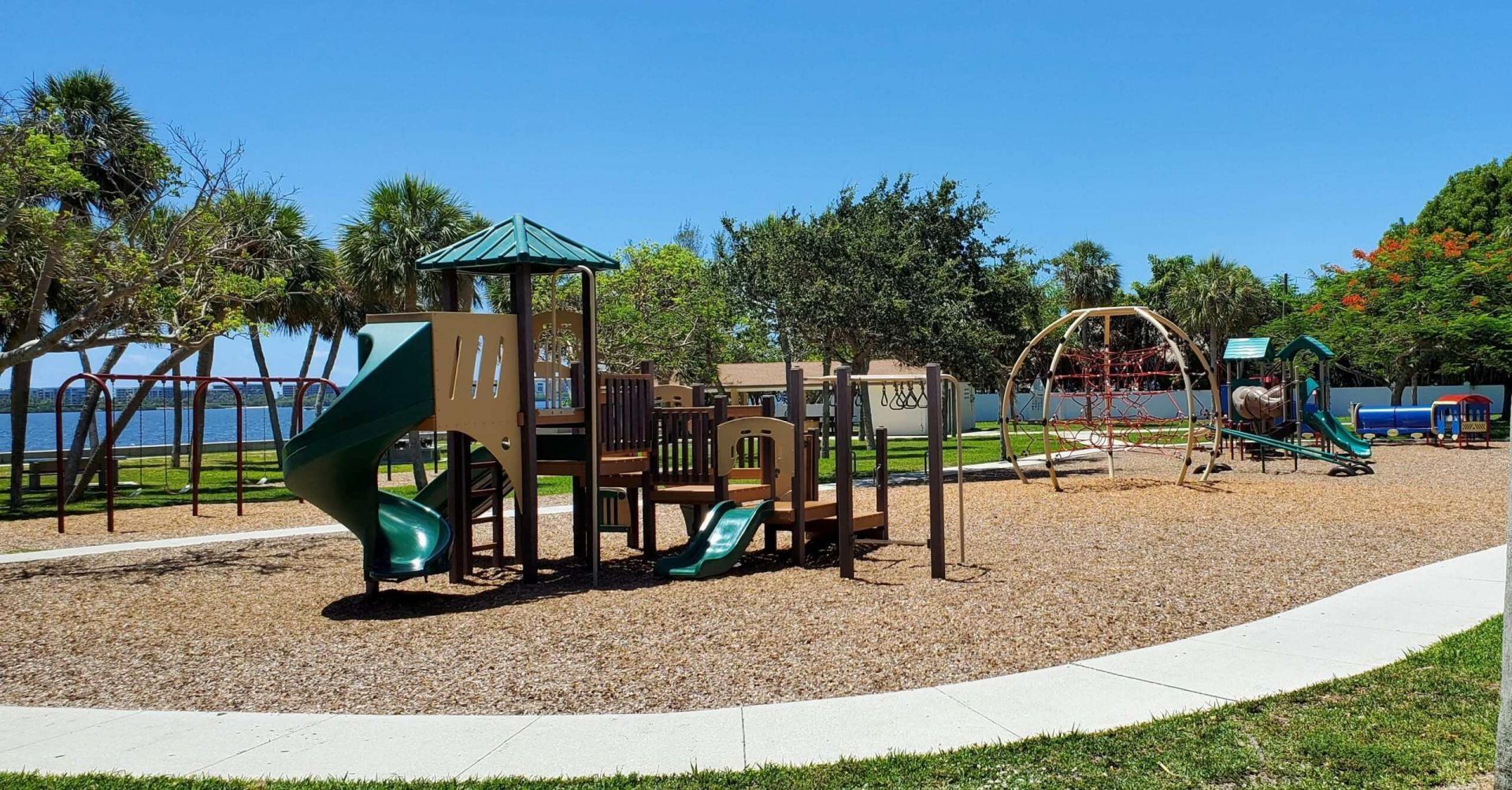 15 S Golfview Road, Unit 305, Lake Worth Beach, FL 33460 Photo