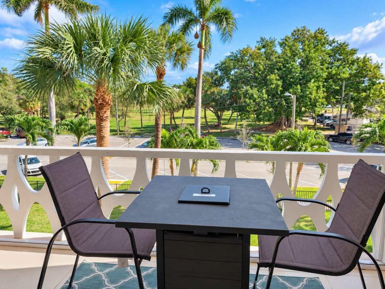 15 S Golfview Road, Unit 305, Lake Worth Beach, FL 33460 Photo
