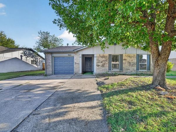 7012 Lincolnshire Lane , North Richland Hills, TX 76182