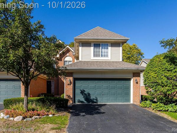 521 James Circle, Royal Oak, Mi 48067