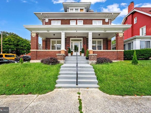 2000 MARKET STREET , HARRISBURG, PA 17103