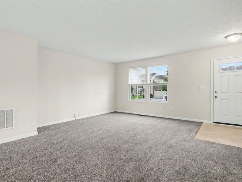 2552 Brook Run Drive , Lancaster, OH 43130 Photo 3