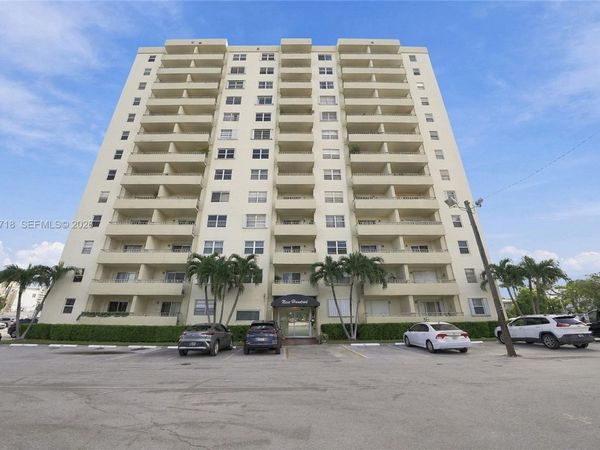 900 NE 18th Ave , Unit 304, Fort Lauderdale, FL 33304