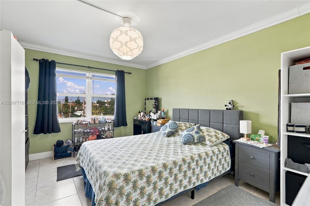 900 NE 18th Ave , Unit 304, Fort Lauderdale, FL 33304 Photo