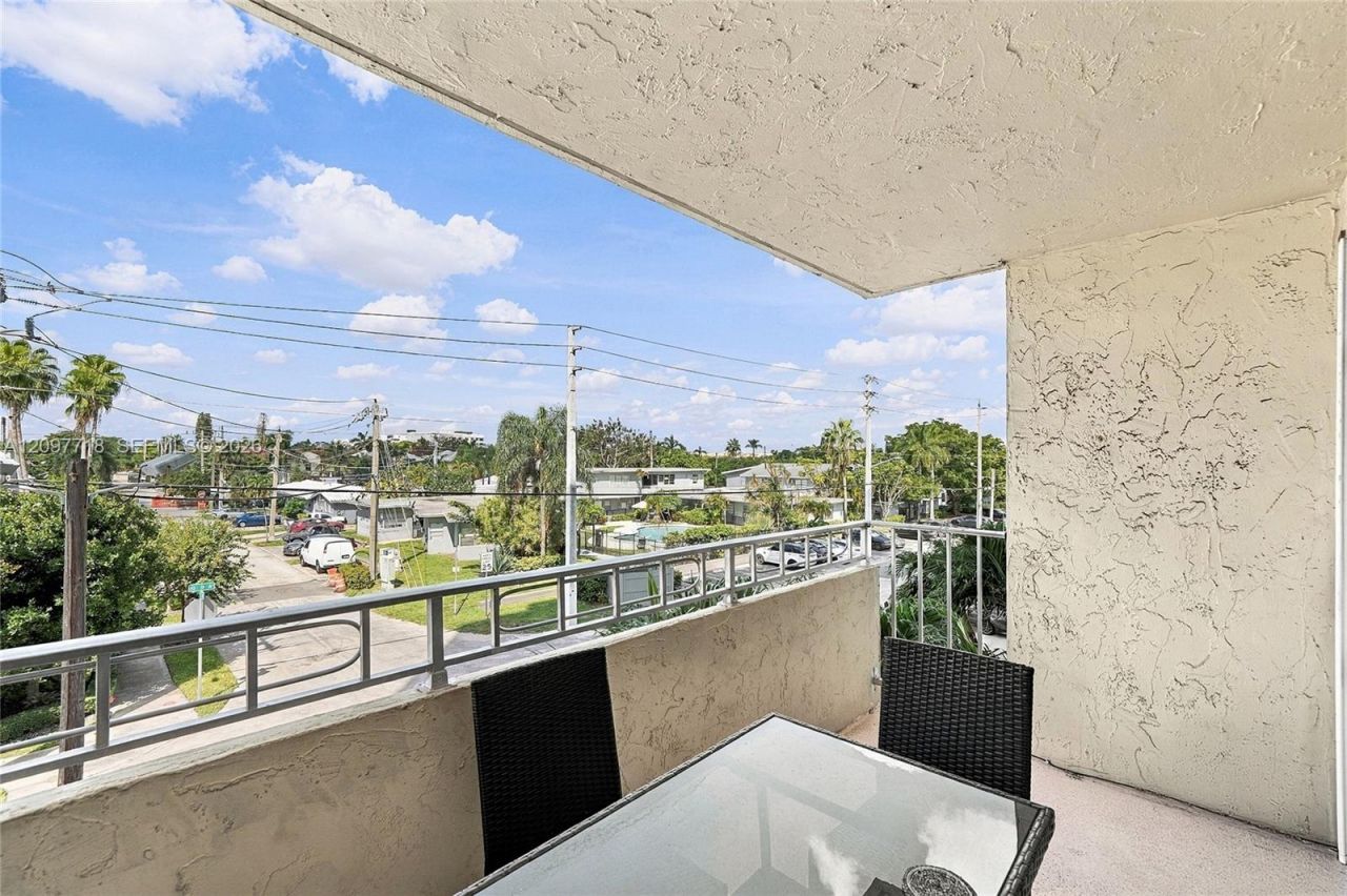 900 NE 18th Ave , Unit 304, Fort Lauderdale, FL 33304 Photo