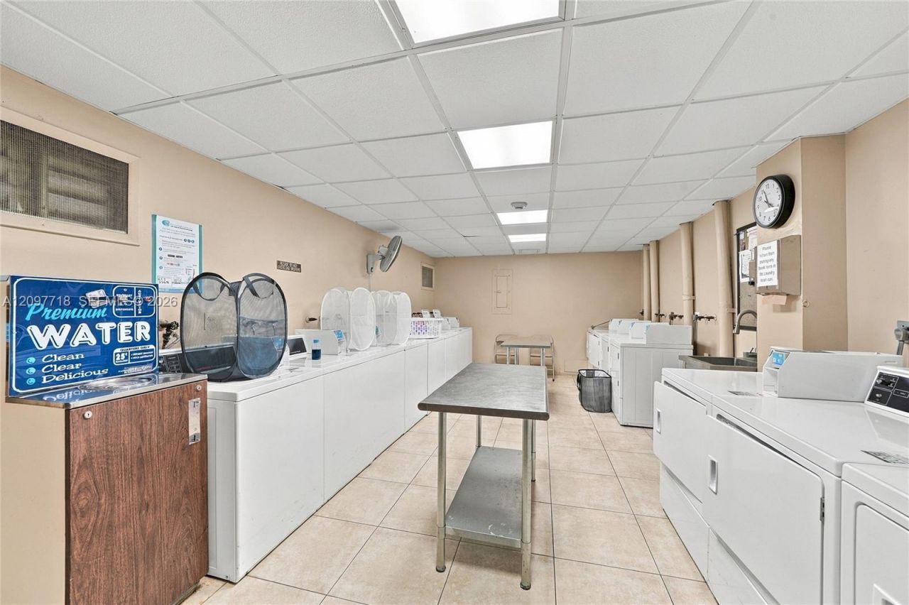 900 NE 18th Ave , Unit 304, Fort Lauderdale, FL 33304 Photo