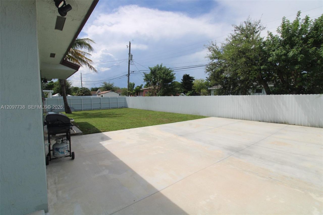3481 NW 212th St, Miami Gardens, FL 33056 Photo