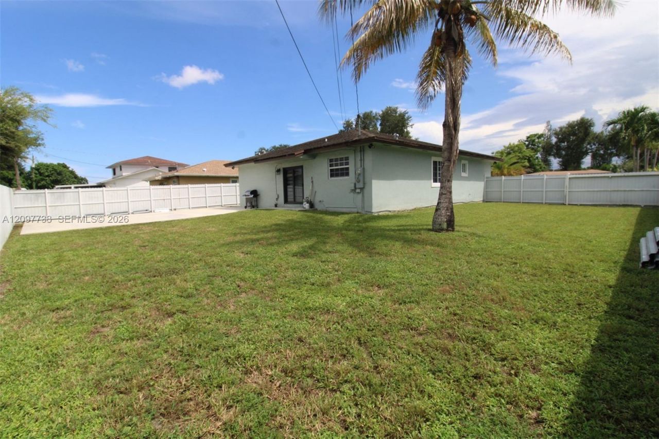 3481 NW 212th St, Miami Gardens, FL 33056 Photo