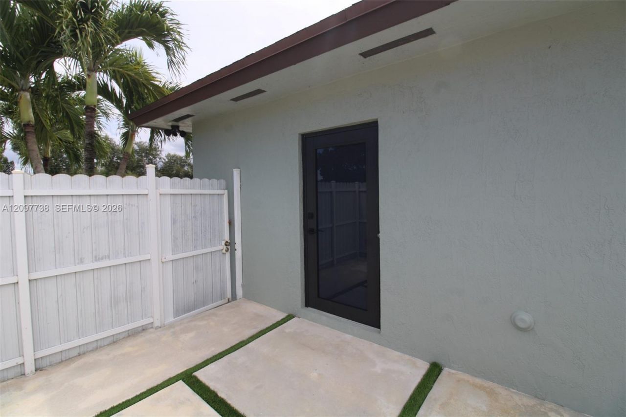 3481 NW 212th St, Miami Gardens, FL 33056 Photo