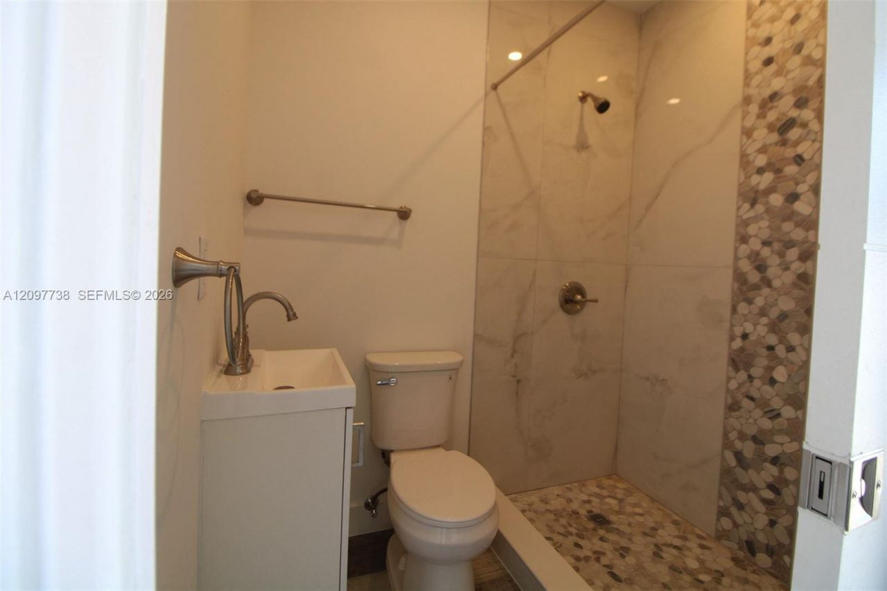 3481 NW 212th St, Miami Gardens, FL 33056 Photo