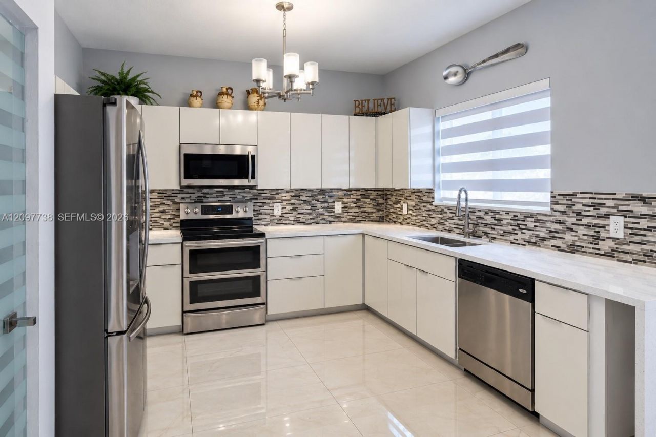 3481 NW 212th St, Miami Gardens, FL 33056 Photo