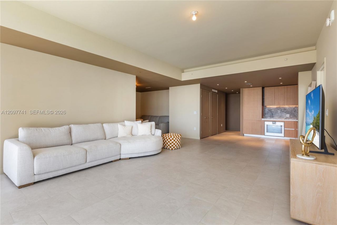 500 Alton Rd , Unit 802, Miami Beach, FL 33139 Photo