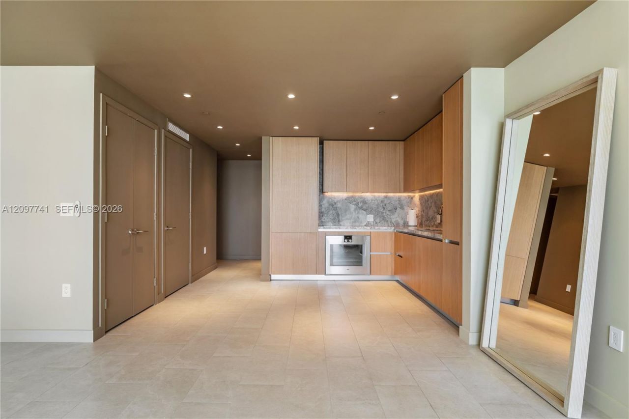 500 Alton Rd , Unit 802, Miami Beach, FL 33139 Photo