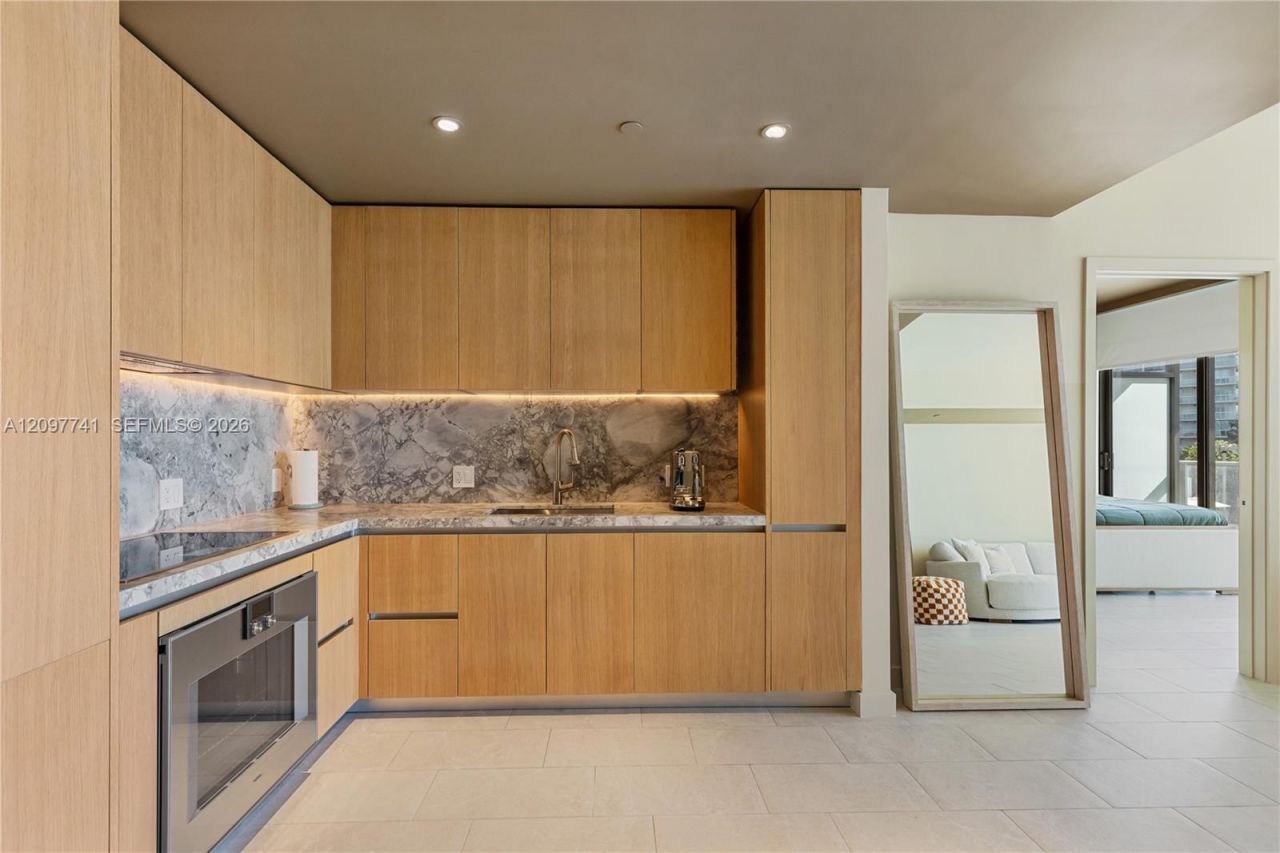 500 Alton Rd , Unit 802, Miami Beach, FL 33139 Photo