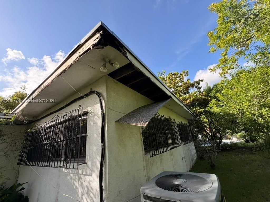 5861 SW 63rd Ct, South Miami, FL 33143 Photo