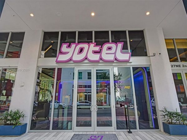 227 NE 2nd St , Unit 1610, Miami, FL 33132