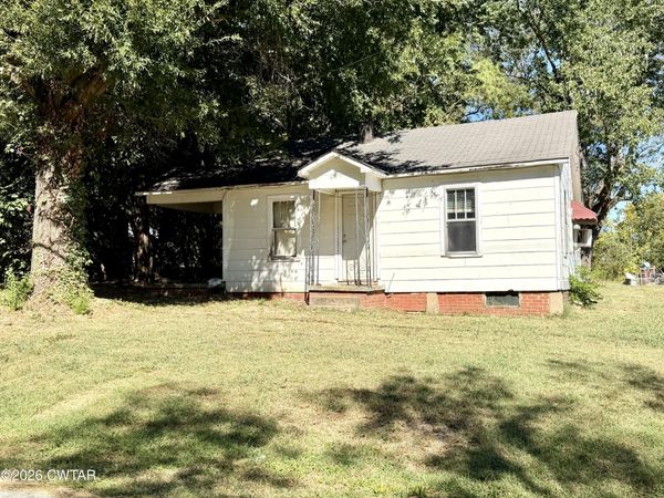 99 Holmes Street , Trezevant, TN 38258