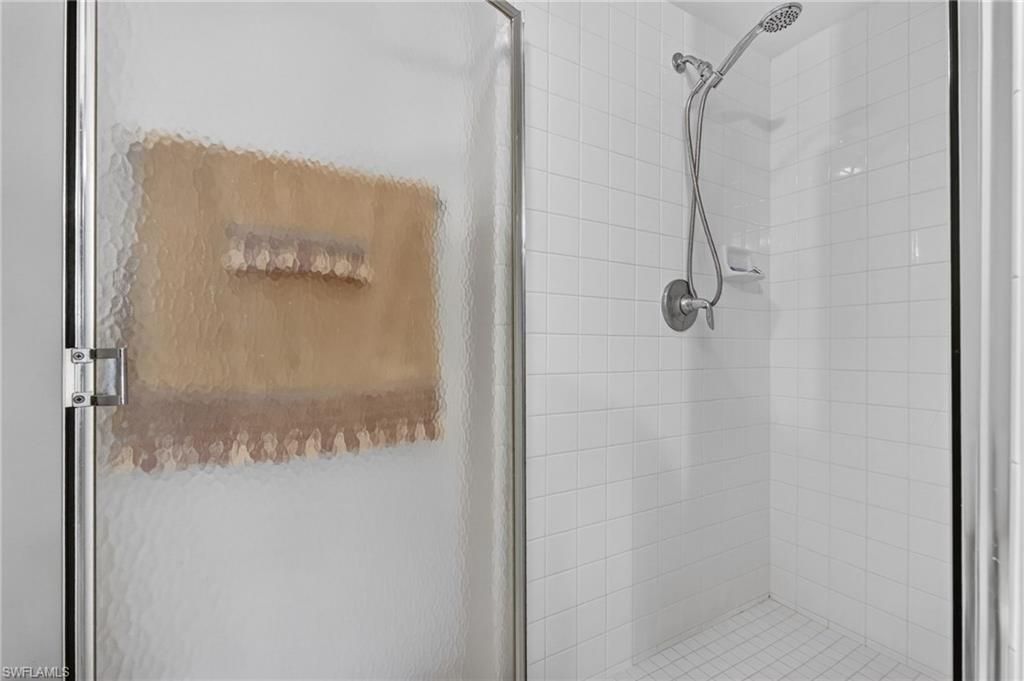 3245 Cypress Glen Way, Unit 518, Naples, FL 34109 Photo
