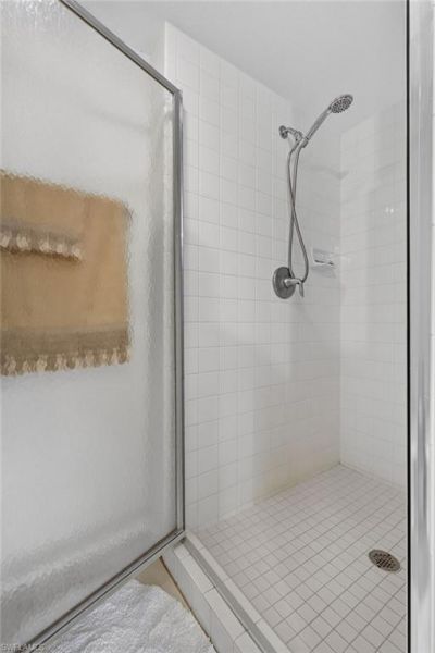 3245 Cypress Glen Way, Unit 518, Naples, FL 34109 Photo
