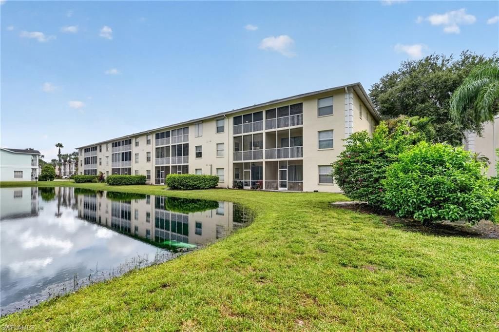 3245 Cypress Glen Way, Unit 518, Naples, FL 34109 Photo