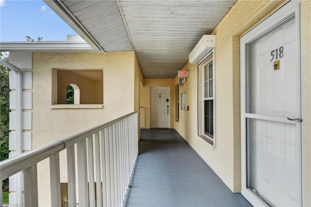 3245 Cypress Glen Way, Unit 518, Naples, FL 34109 Photo