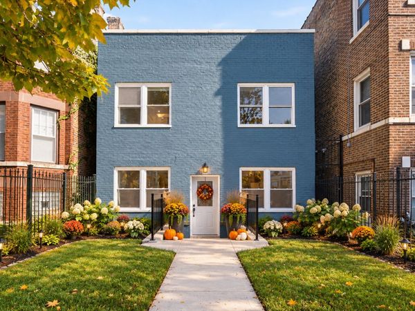 4642 W Monroe Street , Chicago, IL 60644