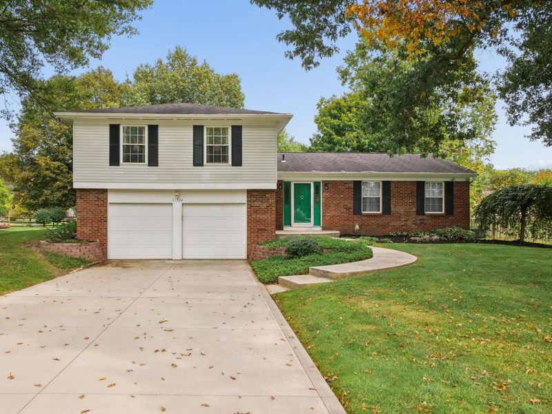 11764 Village Drive, Pickerington, OH 43147 Photo 2