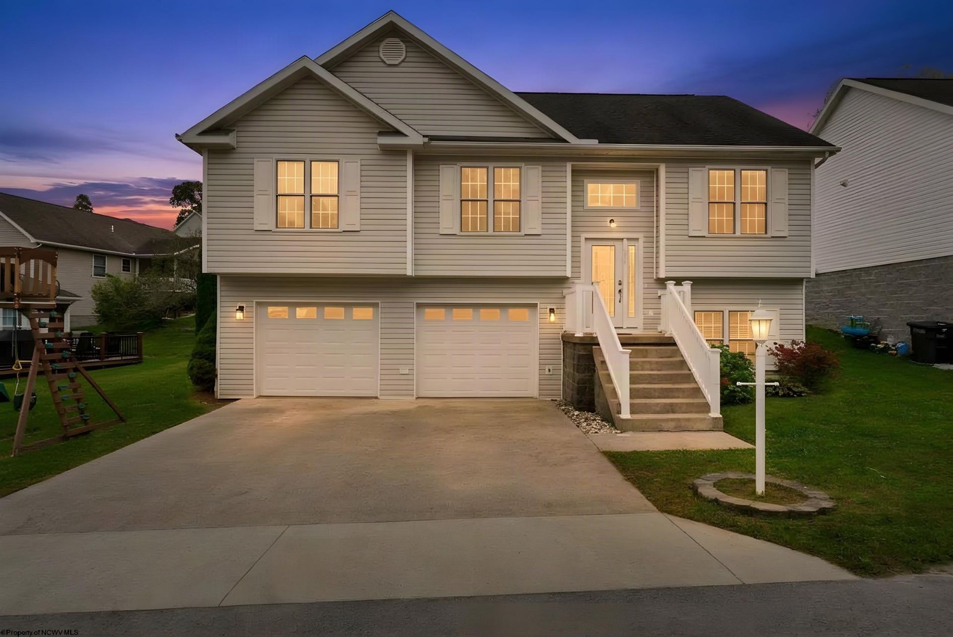 255 Hanalei Drive, Morgantown, WV 26508 Main Photo