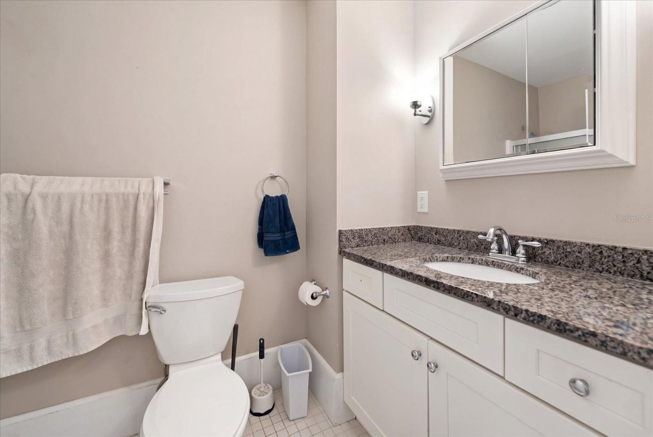 940 Locust Street Ne, Saint Petersburg, FL 33701 Photo