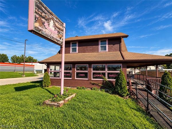 5416 Mahoning Avenue , Austintown, OH 44515