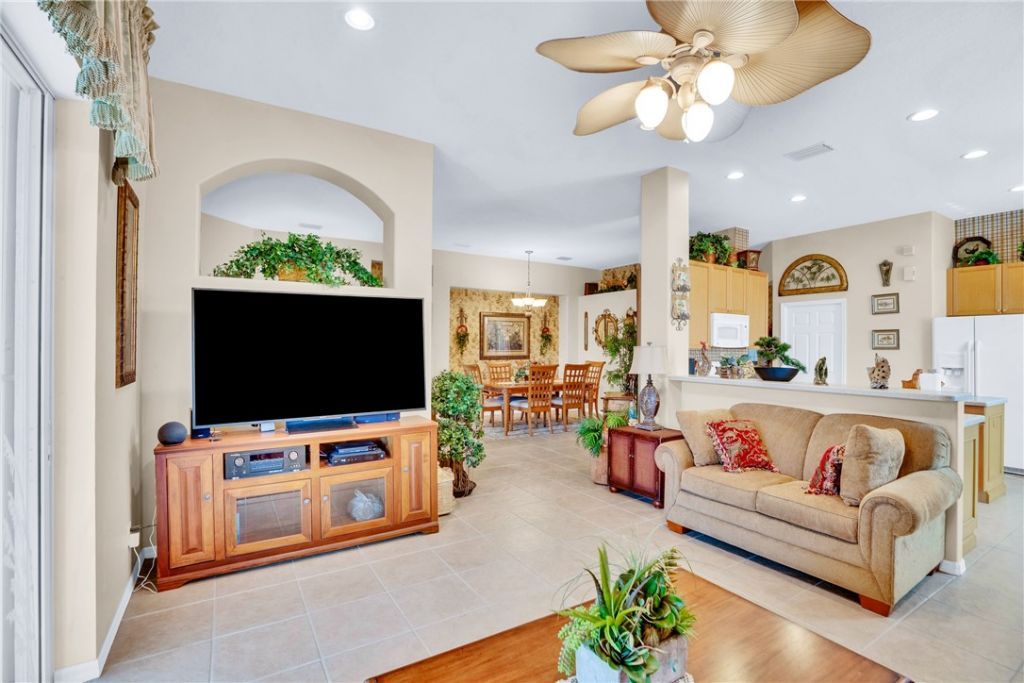 1305 Shoreline Circle, Sebastian, FL 32958 Photo