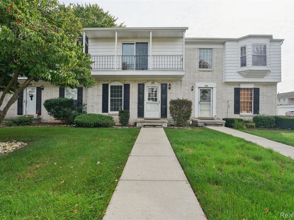 131 Manor Way , Unit 1, Rochester Hills, Mi 48309