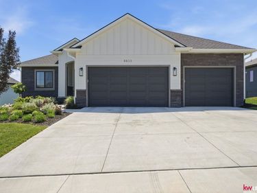8833 Calamus River Road, Lincoln, NE 68520